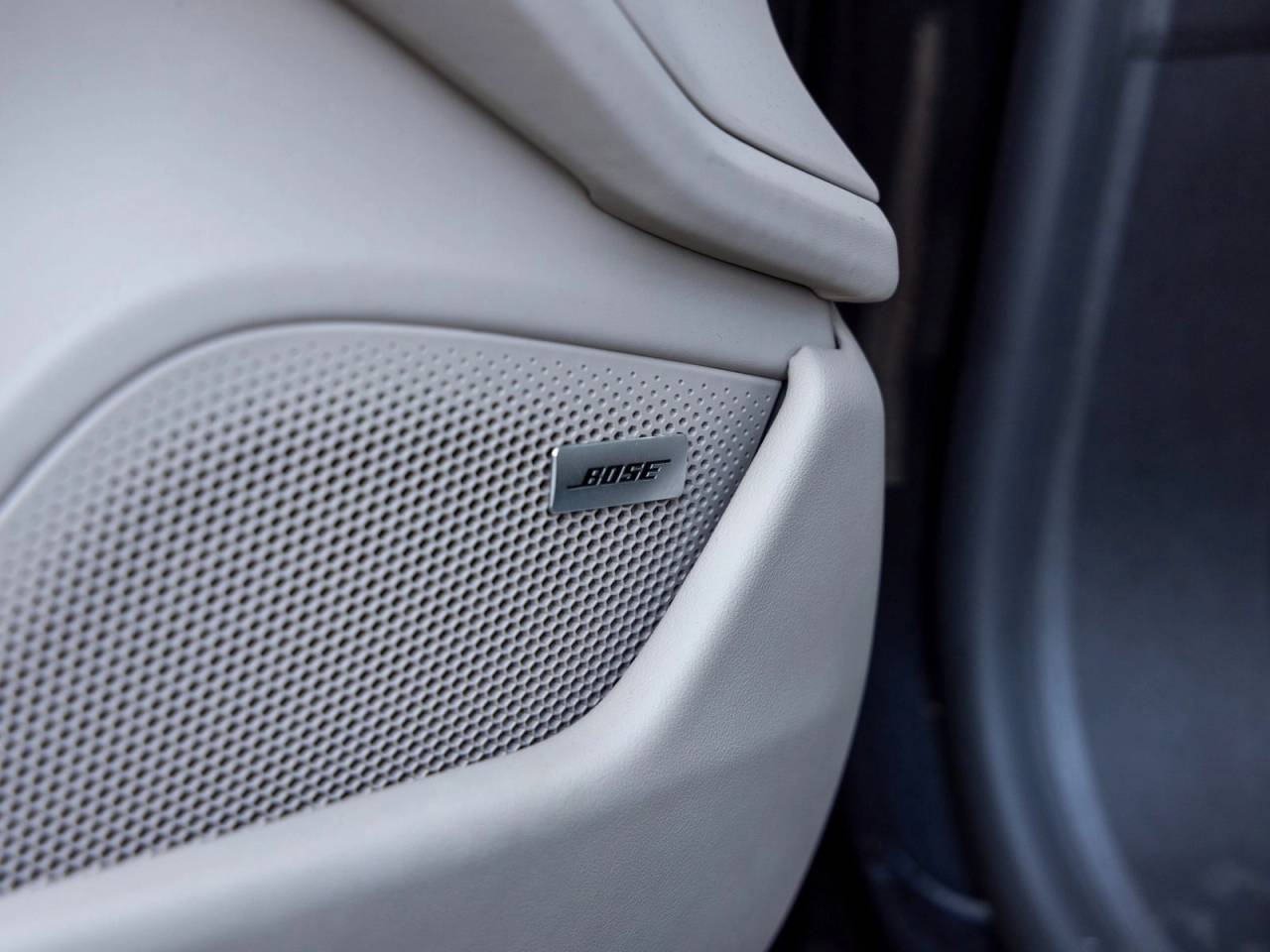 2025 Porsche Taycan Taycan