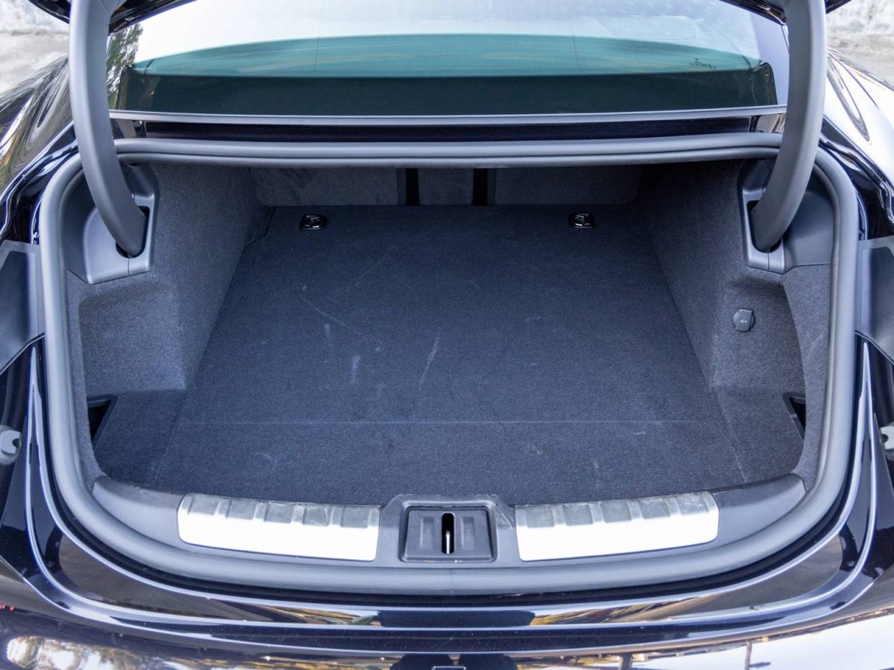 2025 Porsche Taycan Taycan