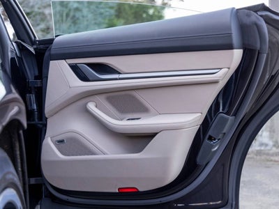 2025 Porsche Taycan Taycan