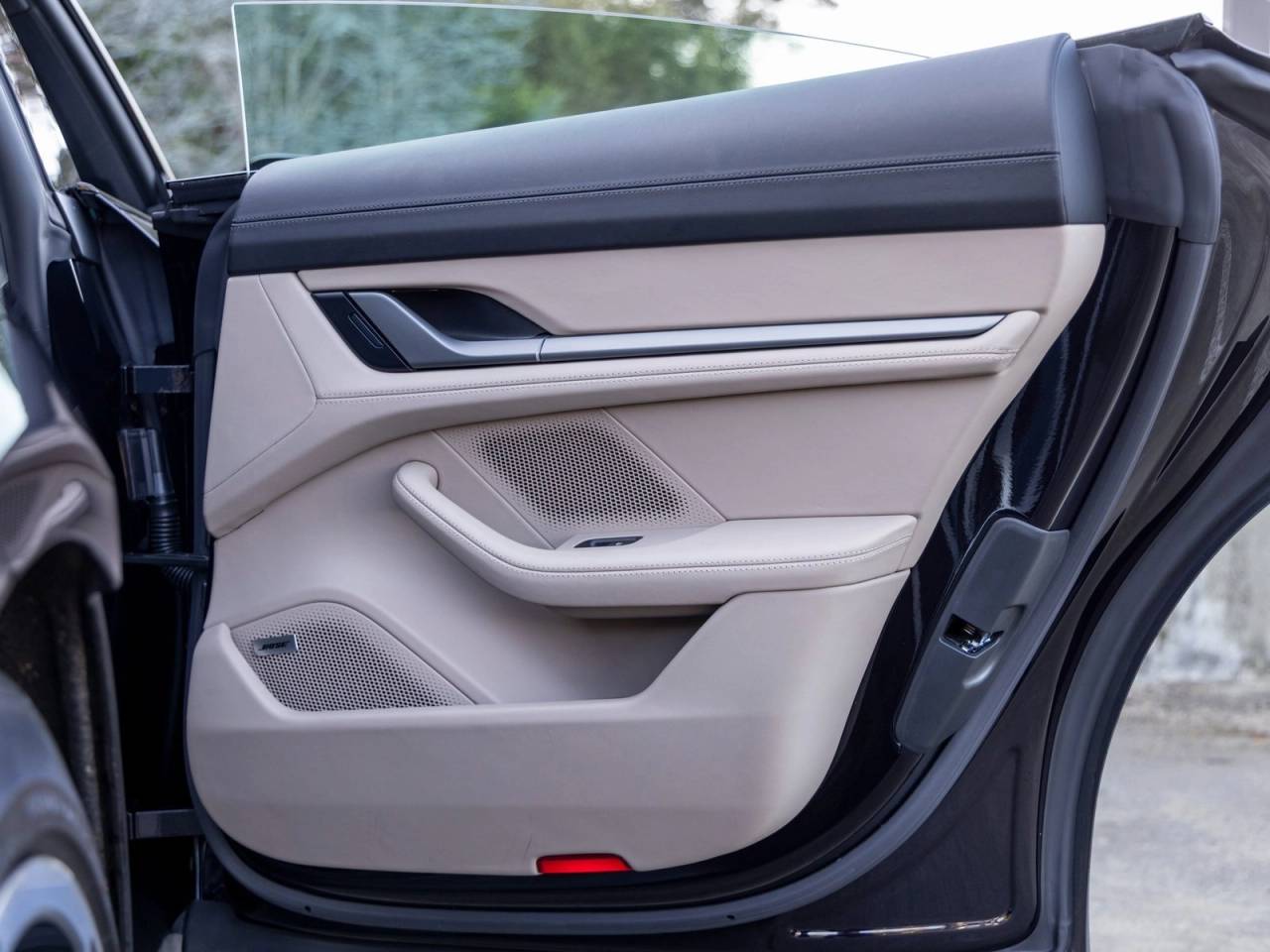 2025 Porsche Taycan Taycan