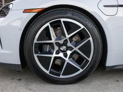 2025 Porsche Taycan Taycan