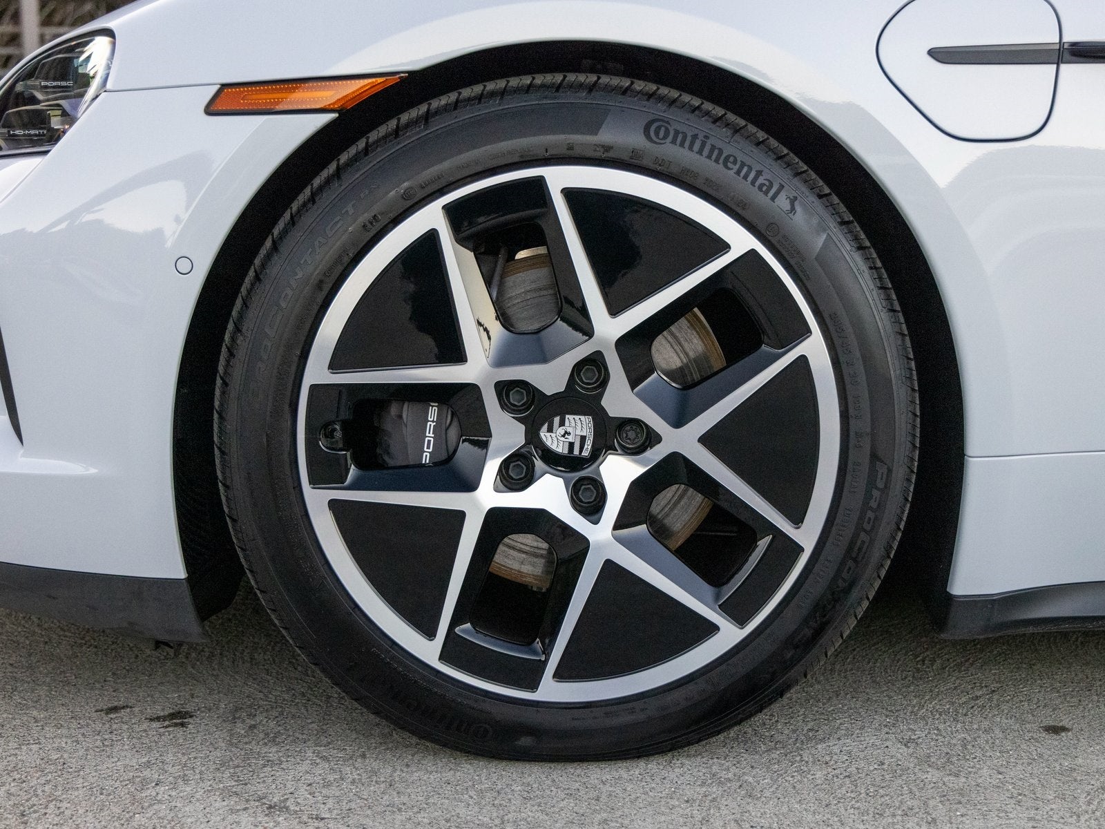 2025 Porsche Taycan Taycan