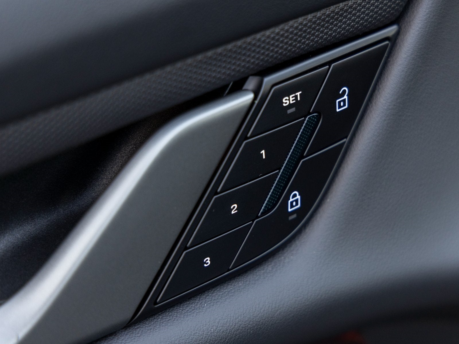 2025 Porsche Taycan Taycan