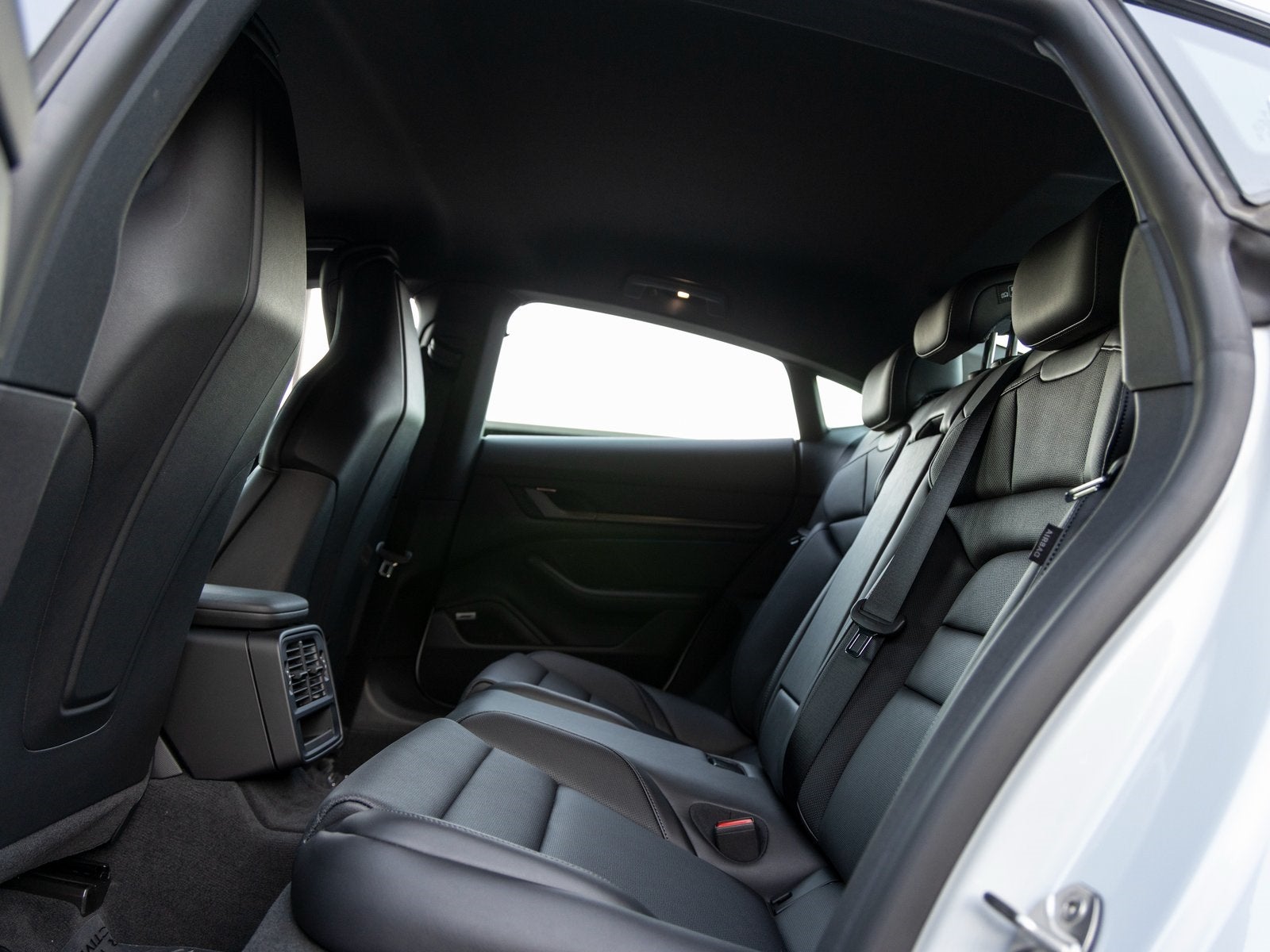 2025 Porsche Taycan Taycan