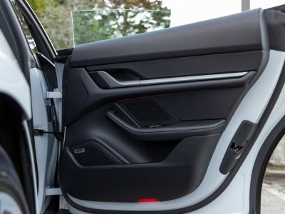 2025 Porsche Taycan Taycan