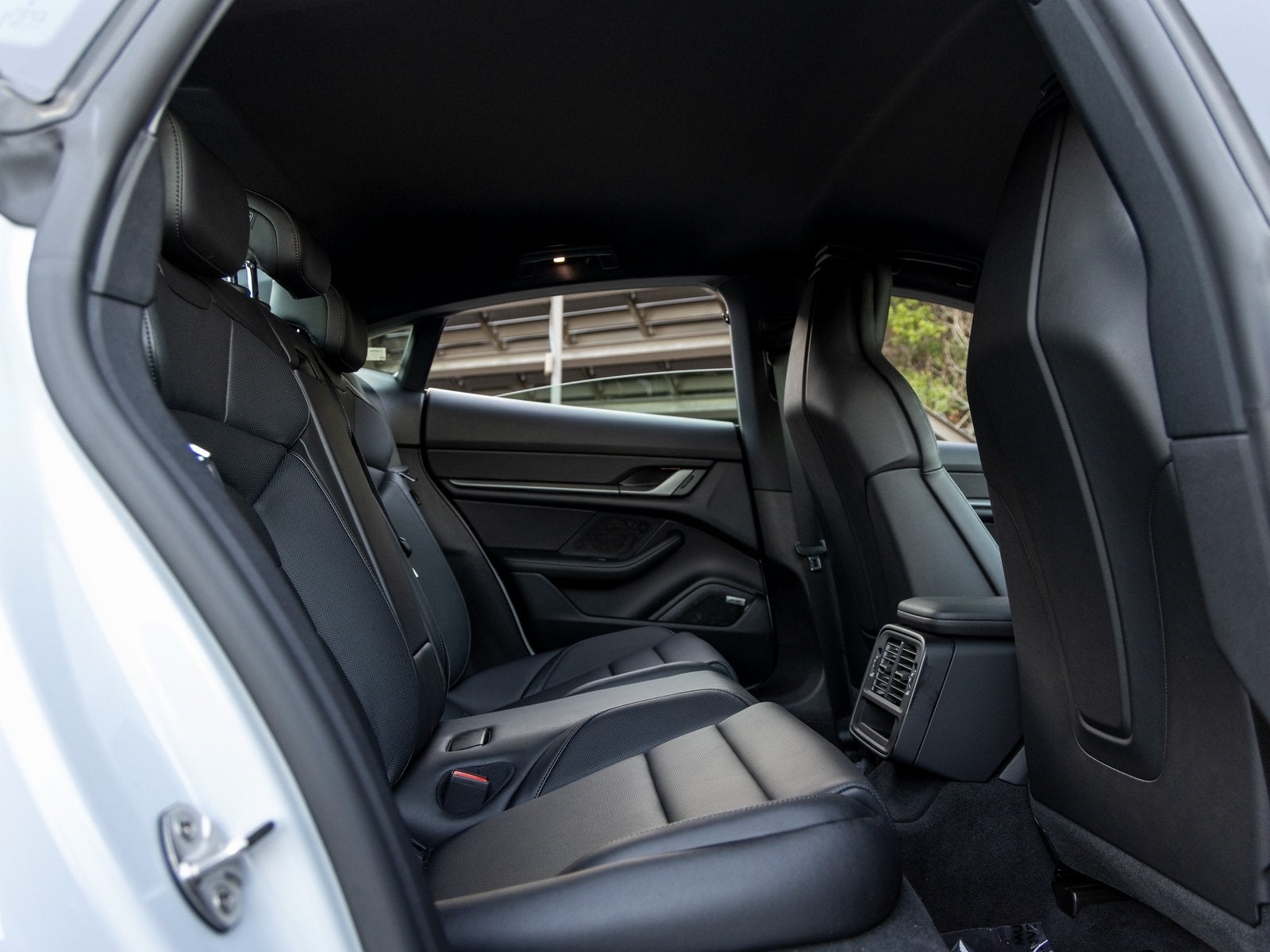 2025 Porsche Taycan Taycan