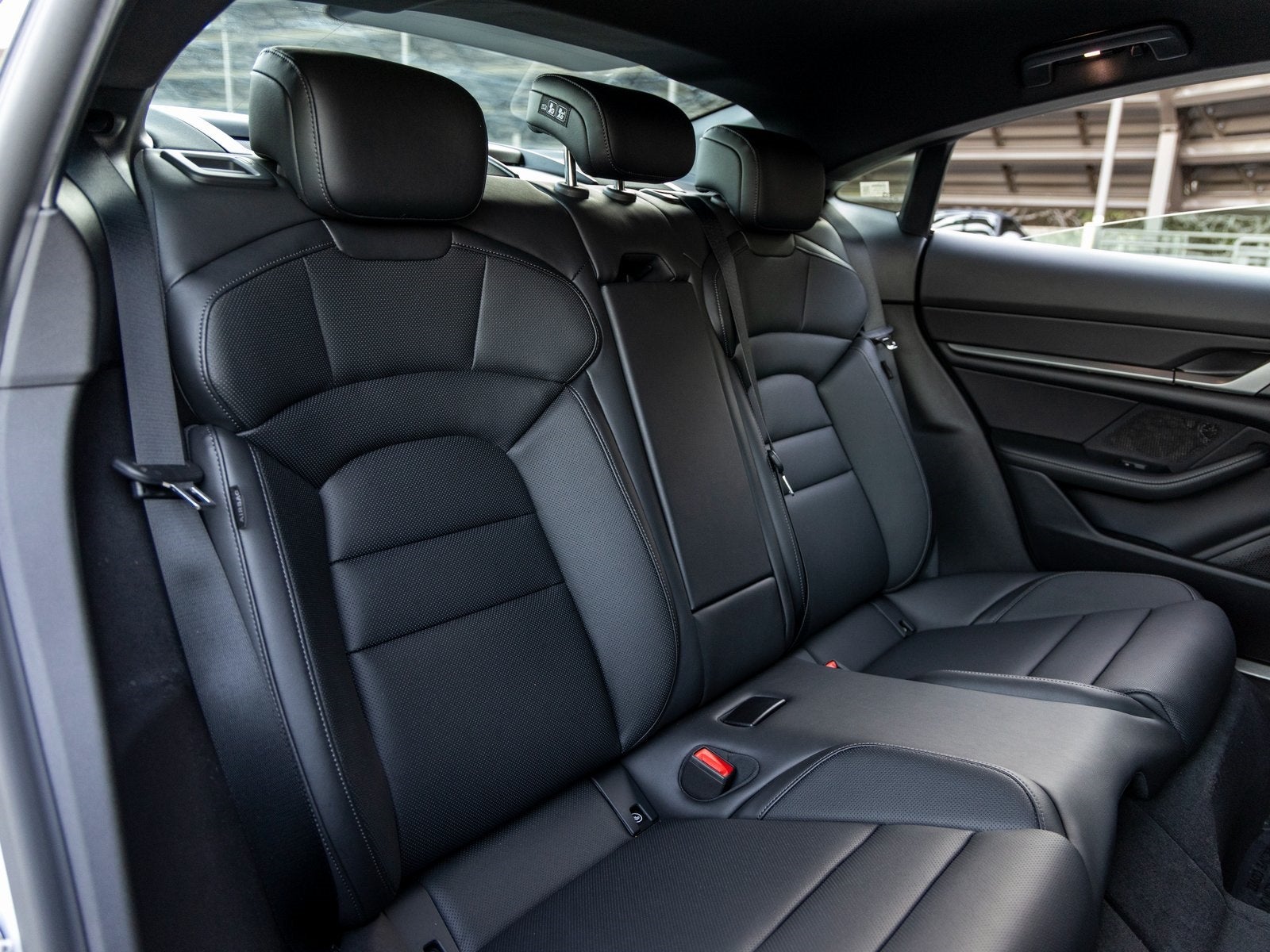 2025 Porsche Taycan Taycan