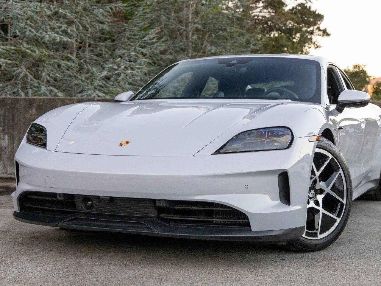 2025 Porsche Taycan Taycan