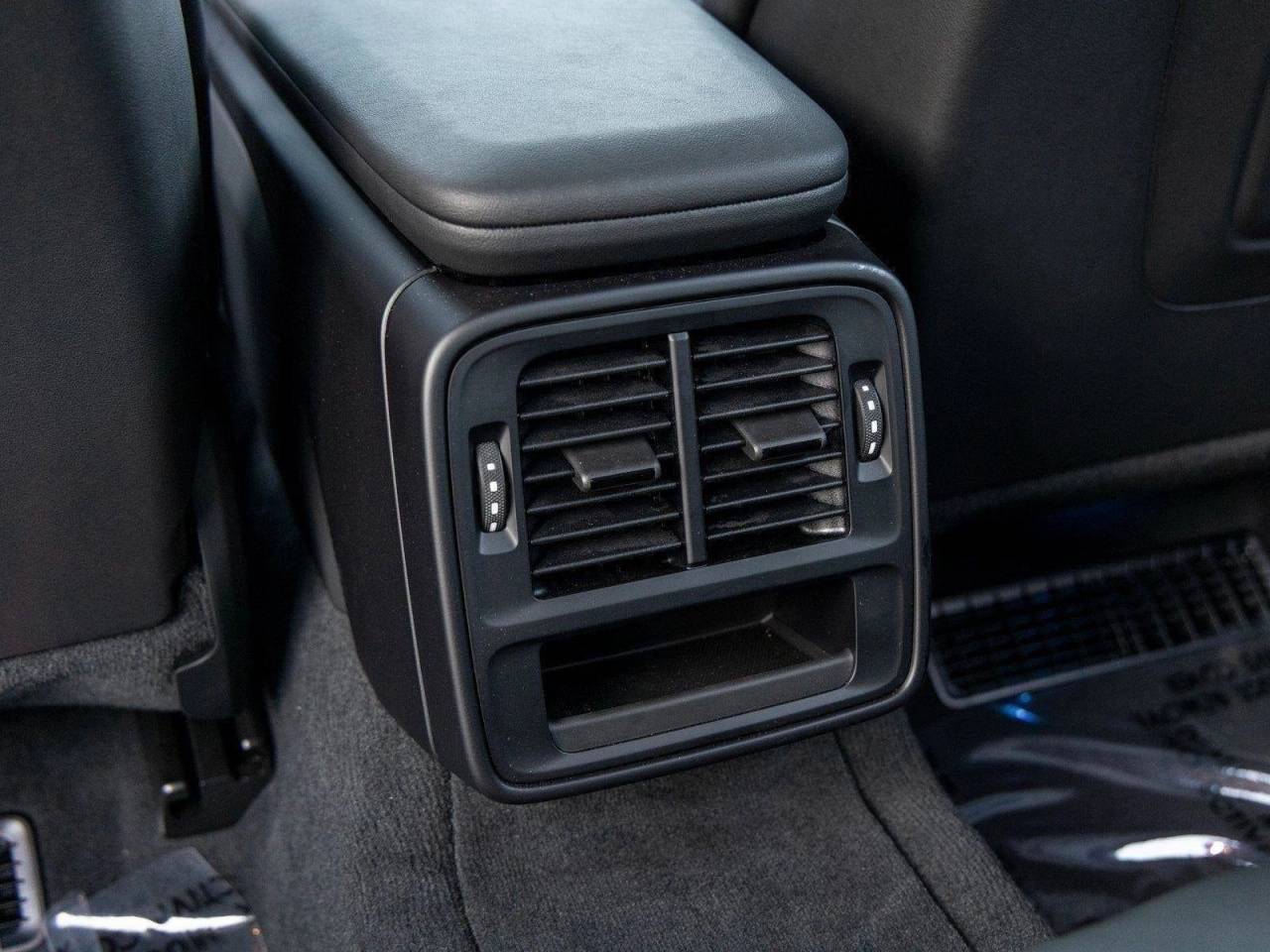 2025 Porsche Taycan Taycan