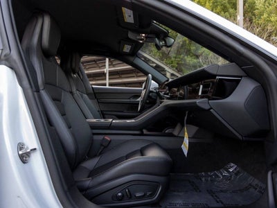 2025 Porsche Taycan Taycan