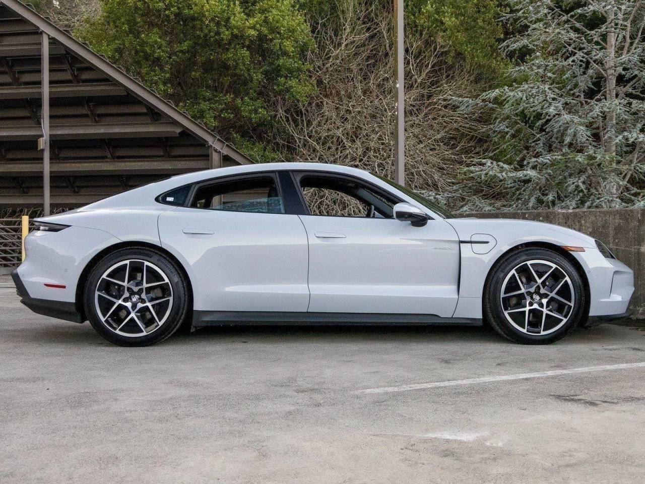 2025 Porsche Taycan Taycan