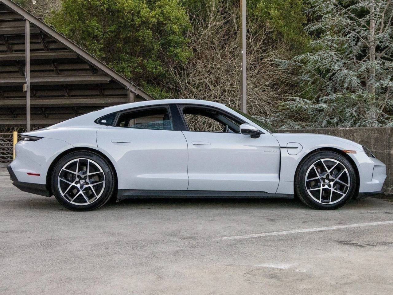 2025 Porsche Taycan Taycan