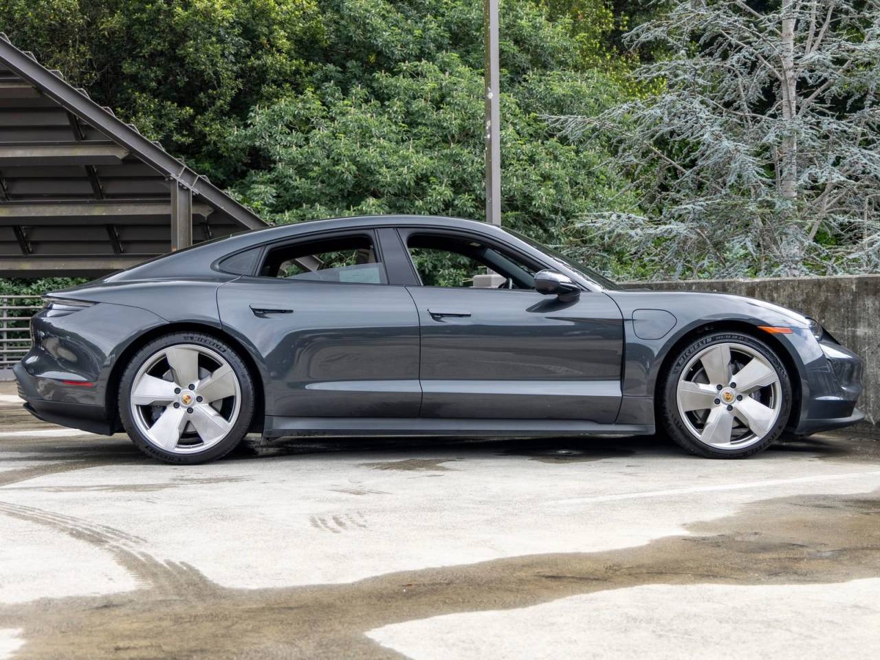 2023 Porsche Taycan Base