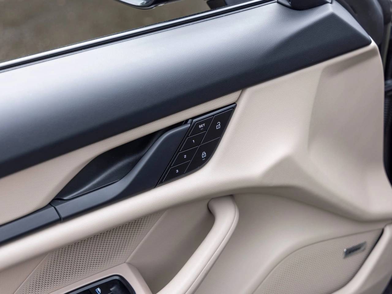 2023 Porsche Taycan Base