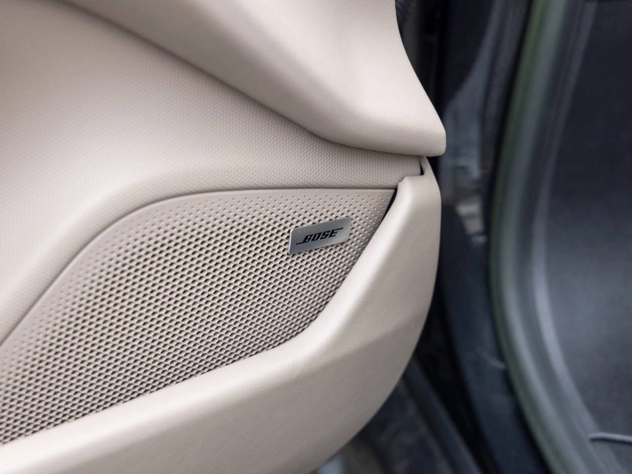 2023 Porsche Taycan Base