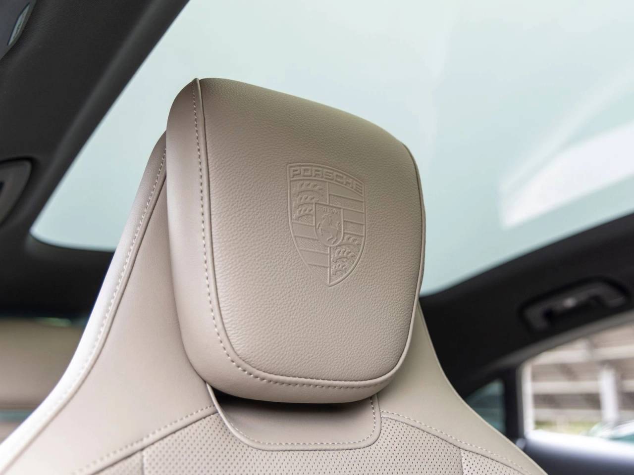 2023 Porsche Taycan Base