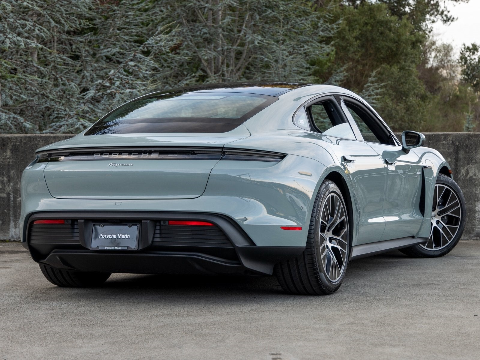 2025 Porsche Taycan Taycan