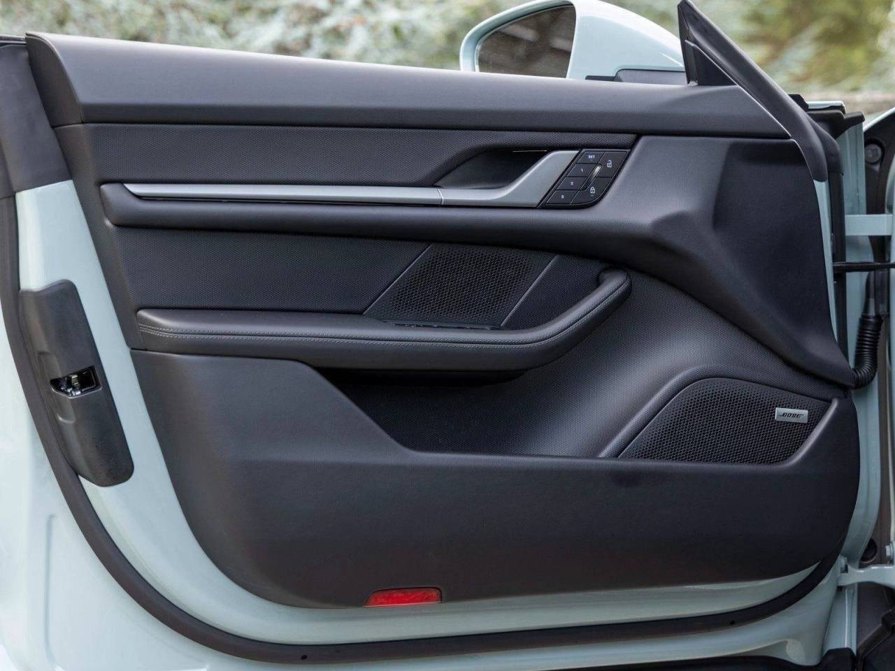 2025 Porsche Taycan Taycan