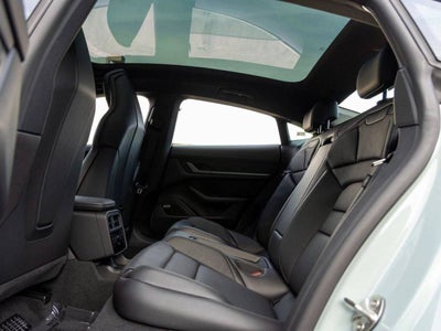 2025 Porsche Taycan Taycan