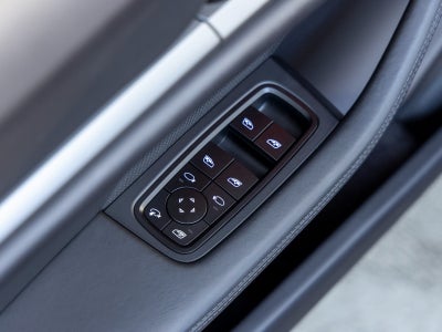 2025 Porsche Taycan Taycan 4