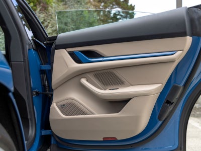 2025 Porsche Taycan Taycan 4