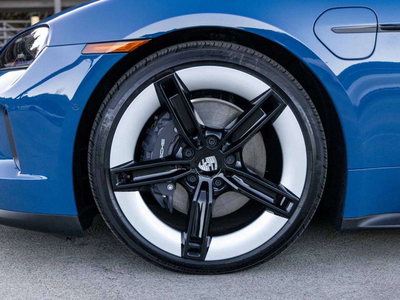 2025 Porsche Taycan Taycan 4