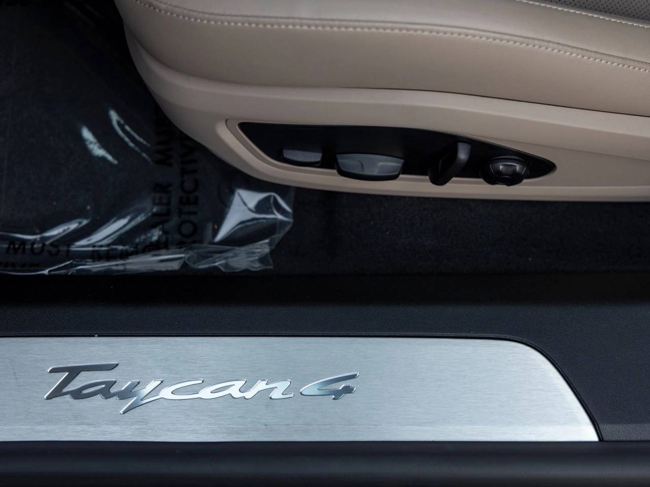 2025 Porsche Taycan Taycan 4