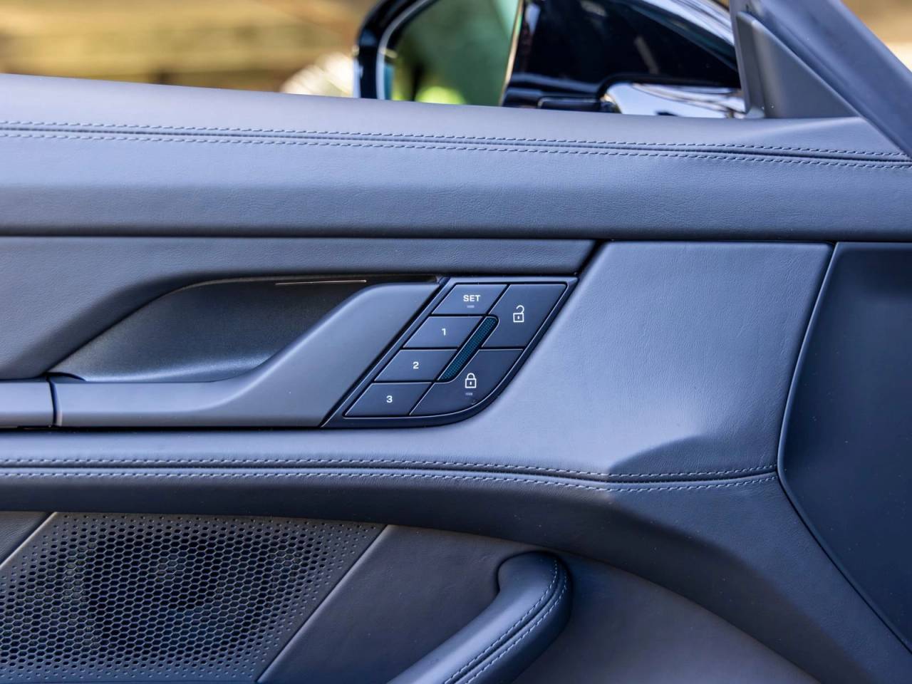 2026 Porsche Taycan 4 Black Edition