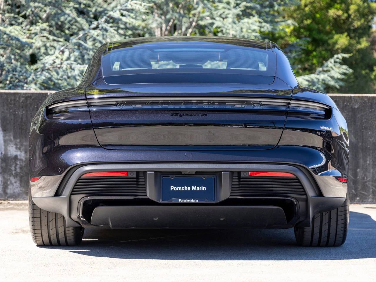 2026 Porsche Taycan 4 Black Edition