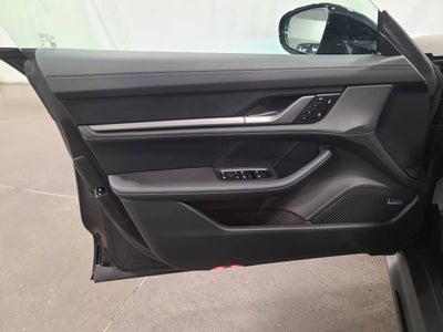 2026 Porsche Taycan Taycan 4 Black Edition