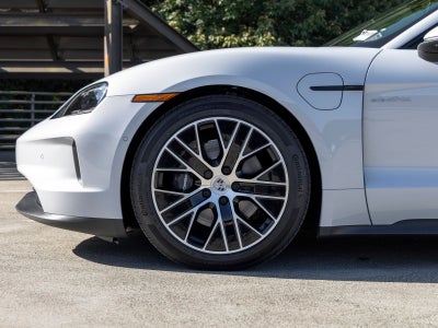 2026 Porsche Taycan 4