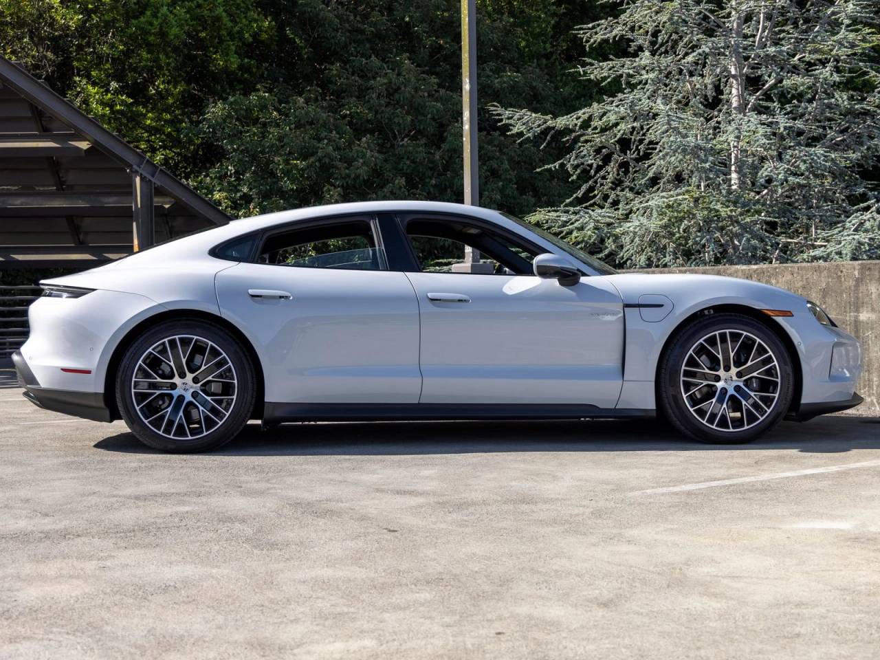 2026 Porsche Taycan 4