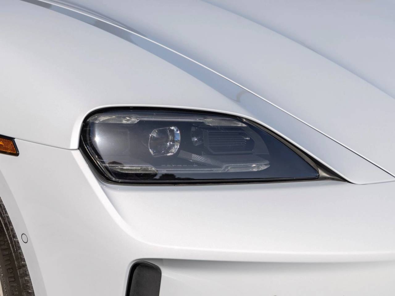 2026 Porsche Taycan 4