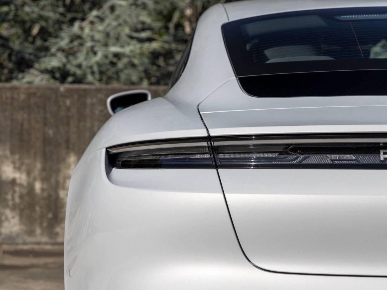 2026 Porsche Taycan 4