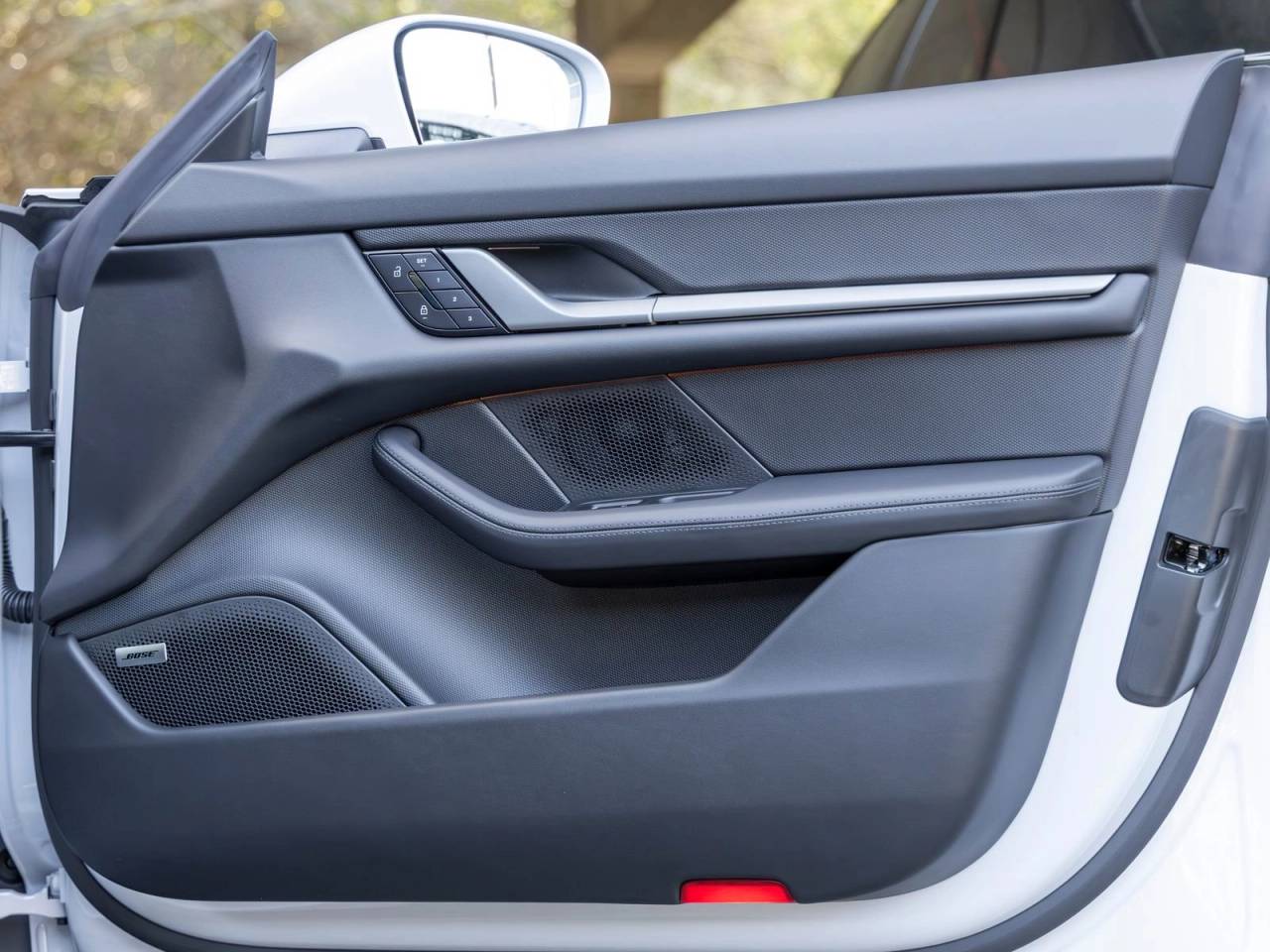 2026 Porsche Taycan 4
