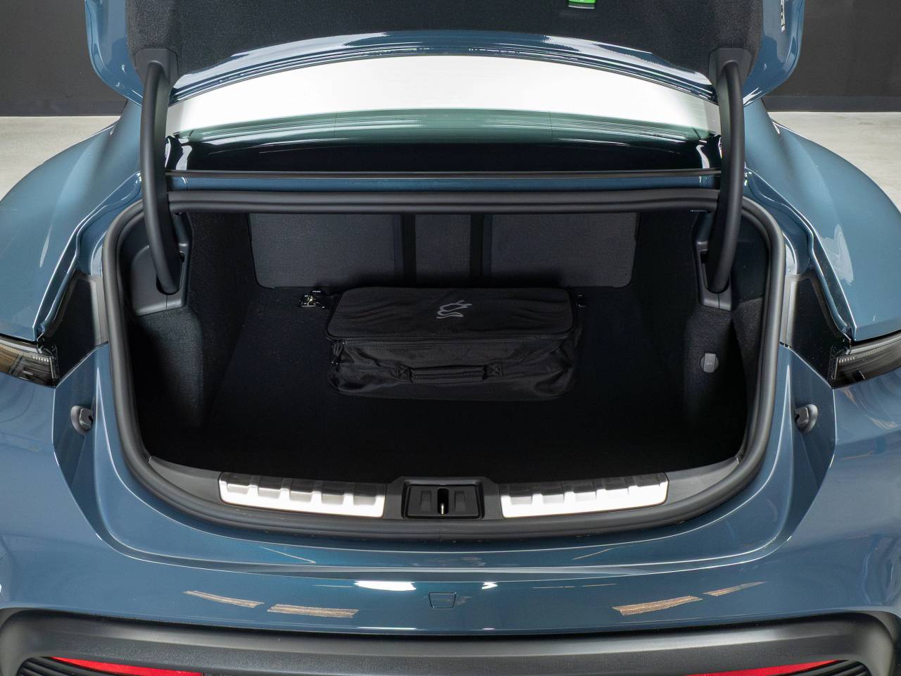 2026 Porsche Taycan Taycan