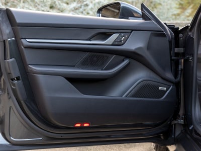 2026 Porsche Taycan 4