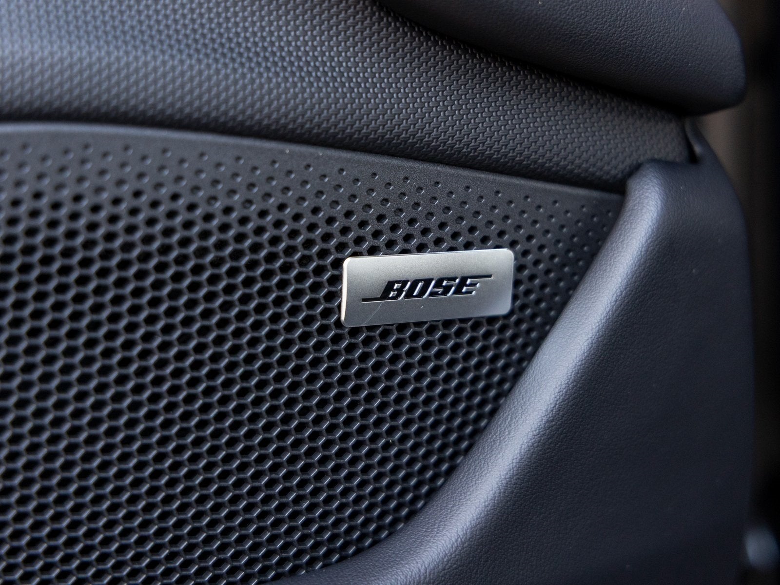 2026 Porsche Taycan 4