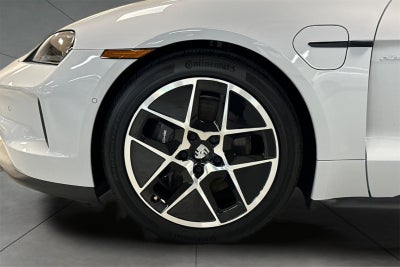 2025 Porsche Taycan Base