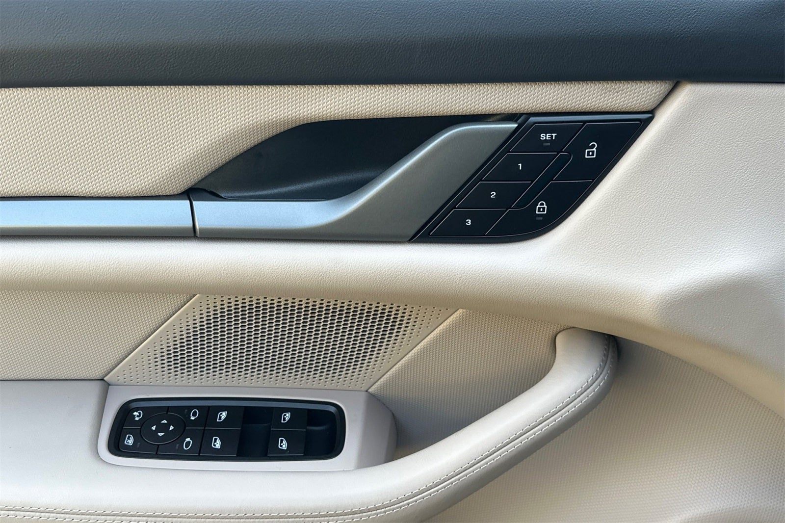 2025 Porsche Taycan Base