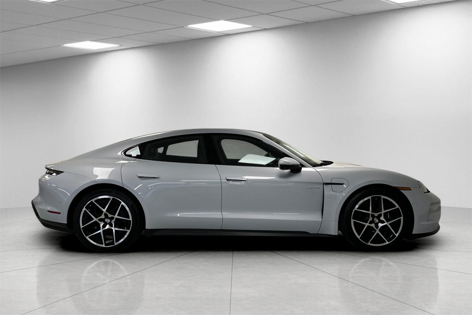 2025 Porsche Taycan Base