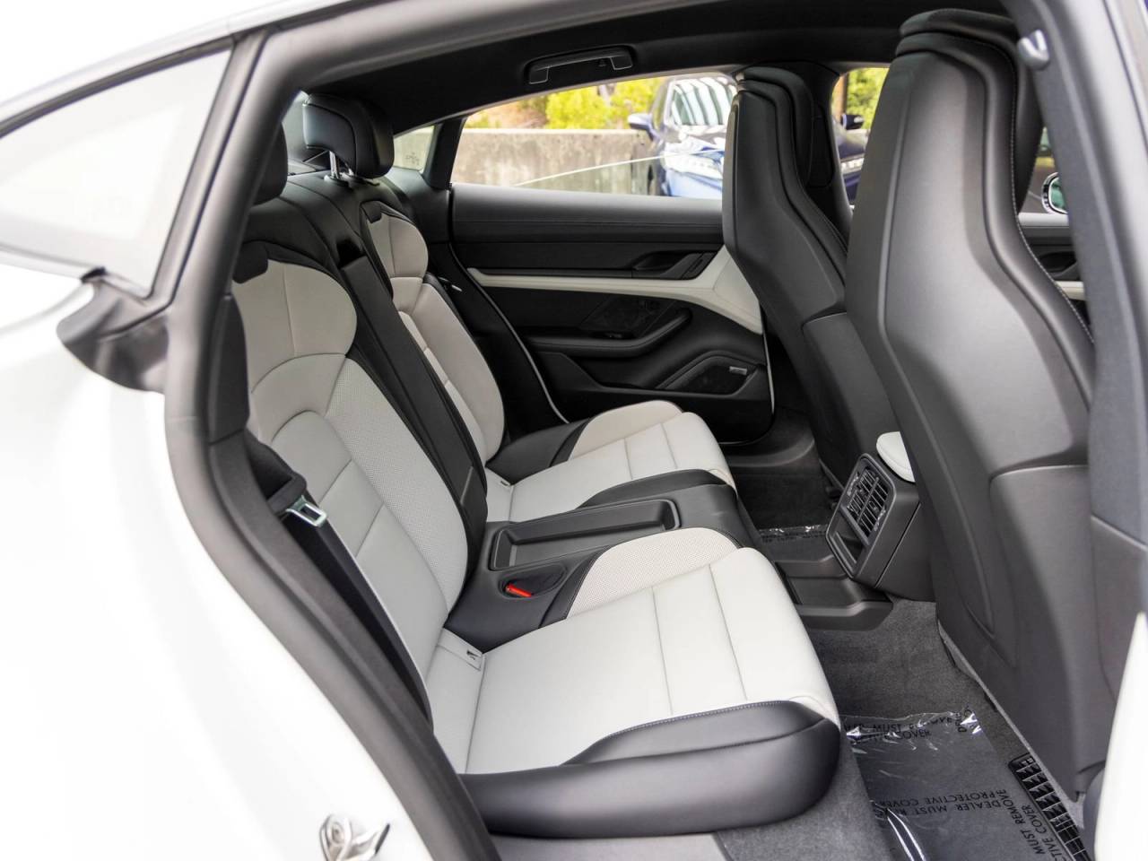2026 Porsche Taycan Taycan 4 Black Edition