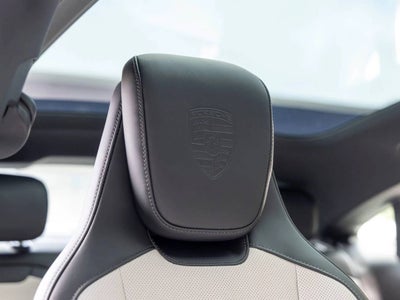 2026 Porsche Taycan Taycan 4 Black Edition