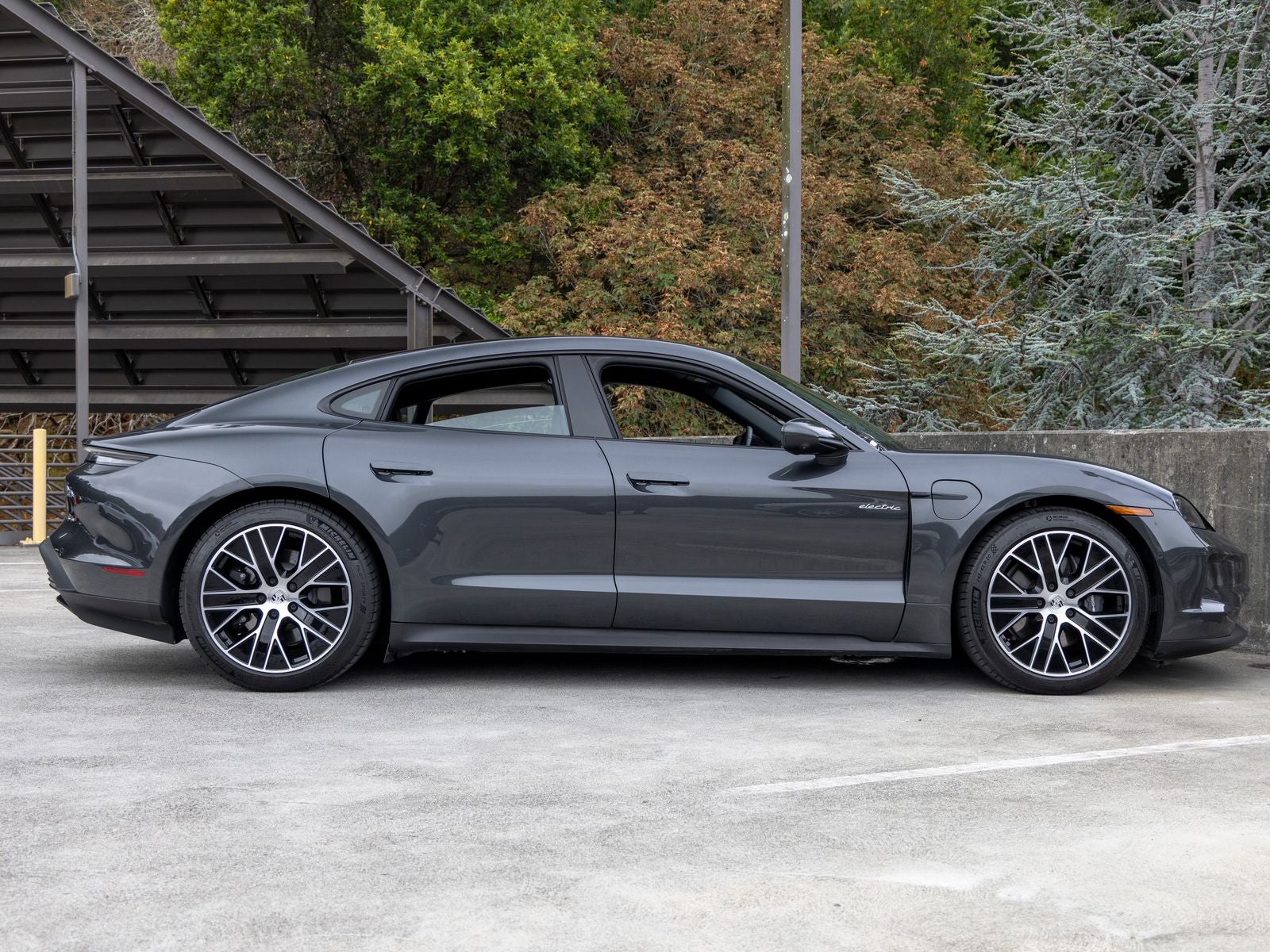 2025 Porsche Taycan Taycan