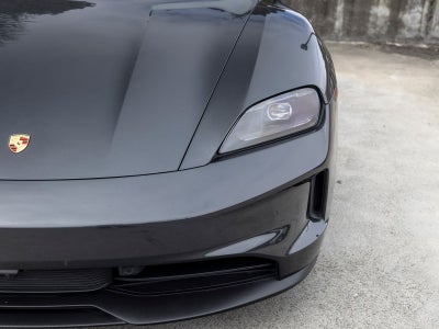2025 Porsche Taycan Taycan