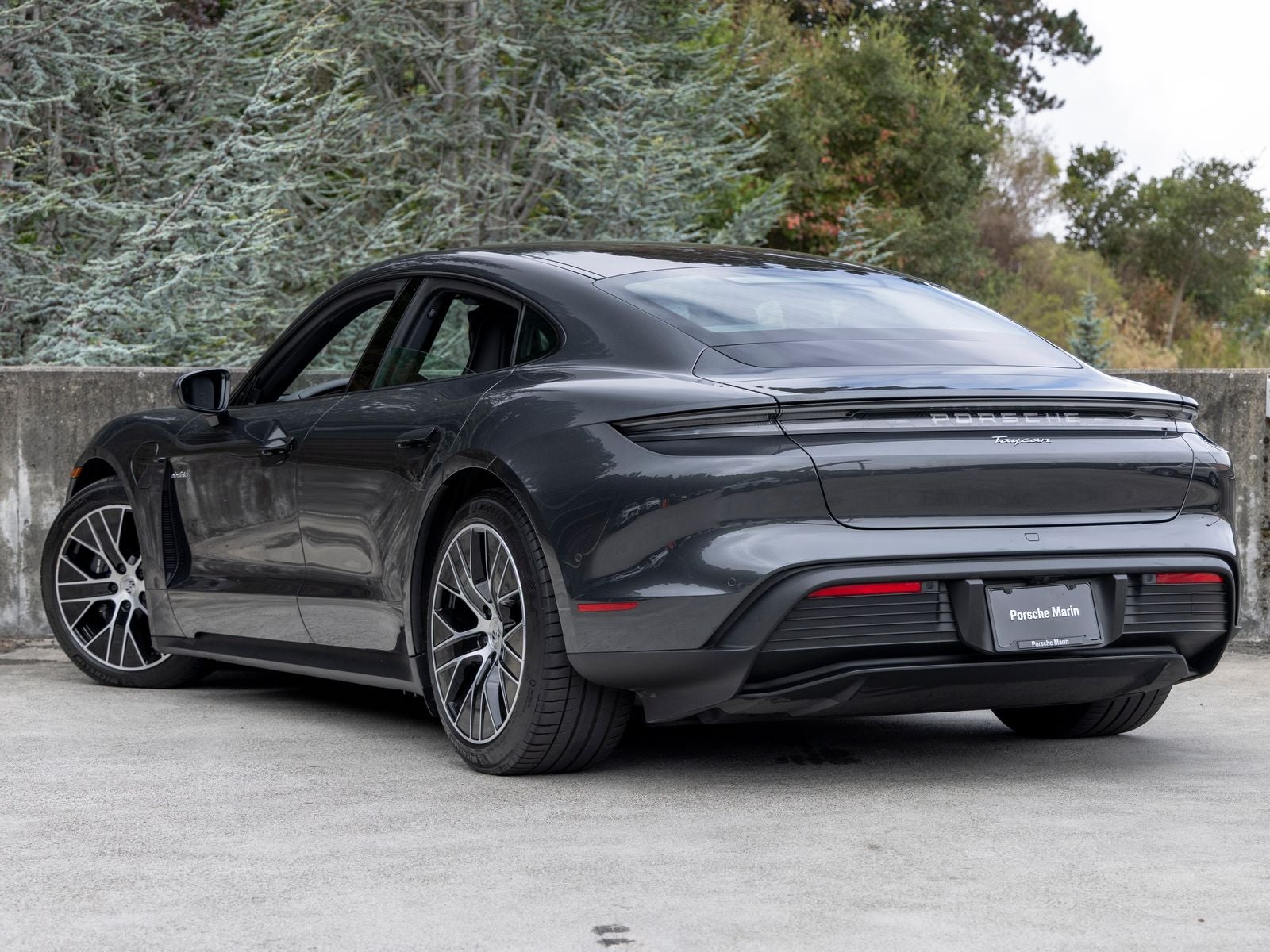 2025 Porsche Taycan Taycan