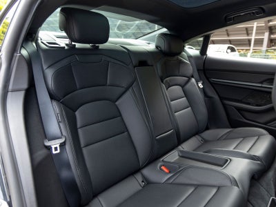 2025 Porsche Taycan Taycan
