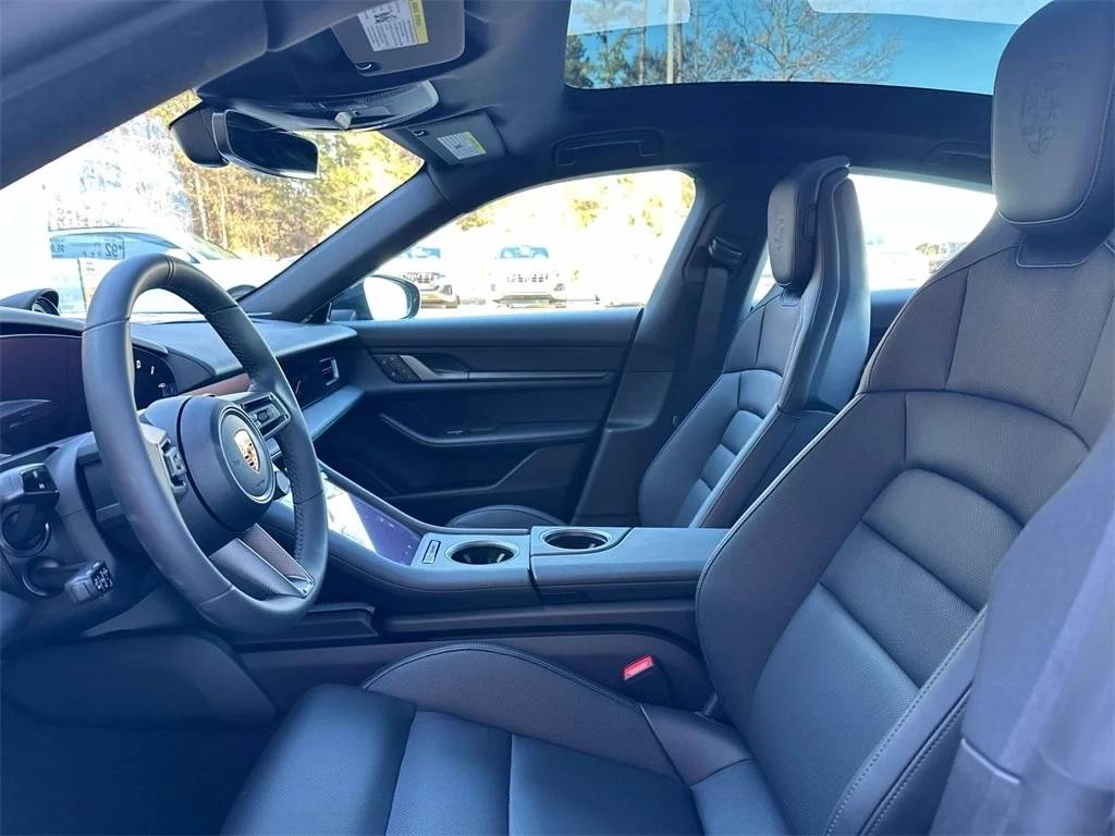 2025 Porsche Taycan Taycan
