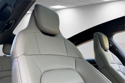 2025 Porsche Taycan Base