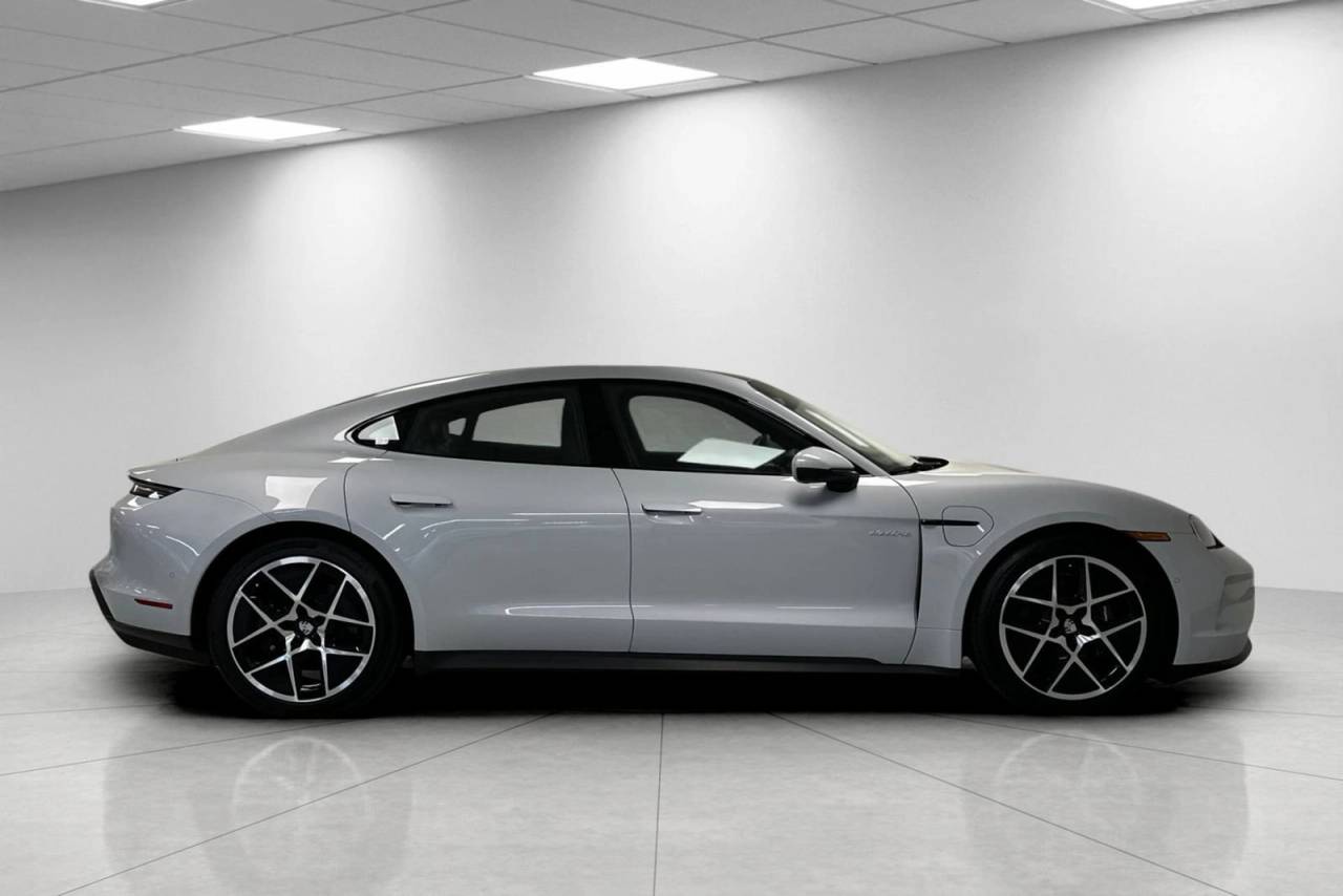 2025 Porsche Taycan Taycan